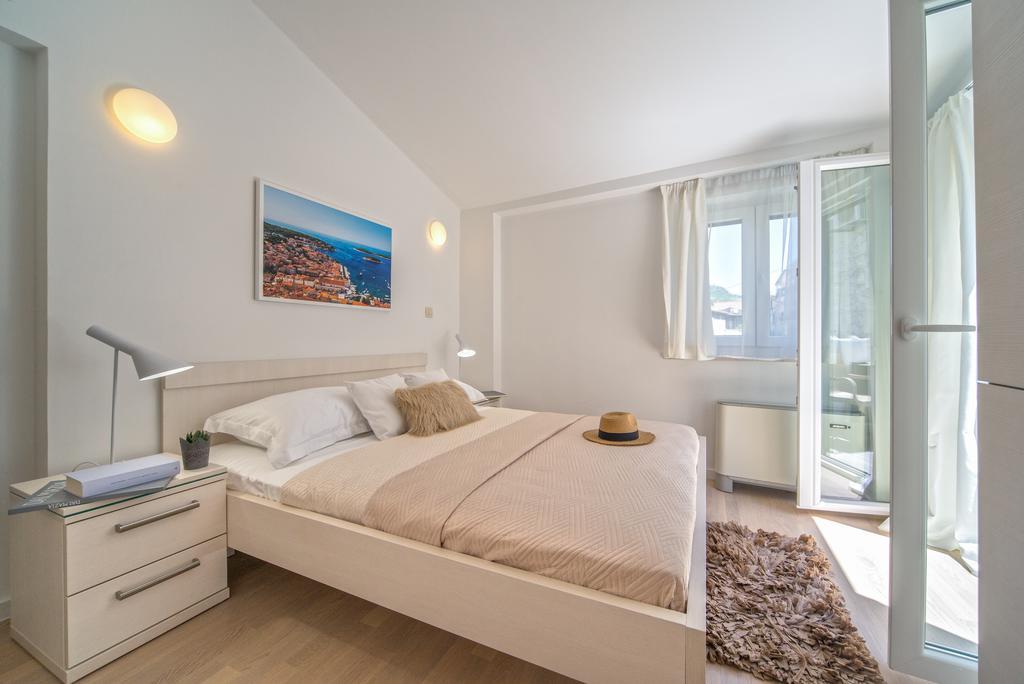 Villa Alea Hvar ฮวาร์ ภายนอก รูปภาพ