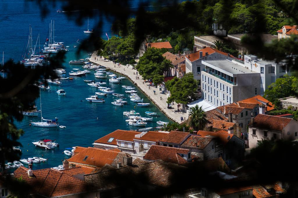 Villa Alea Hvar ฮวาร์ ภายนอก รูปภาพ